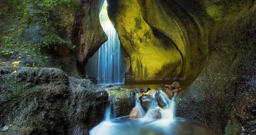 Air Terjun Tukad Cepung Keajaiban Tersembunyi di Bali Ini Lokasi