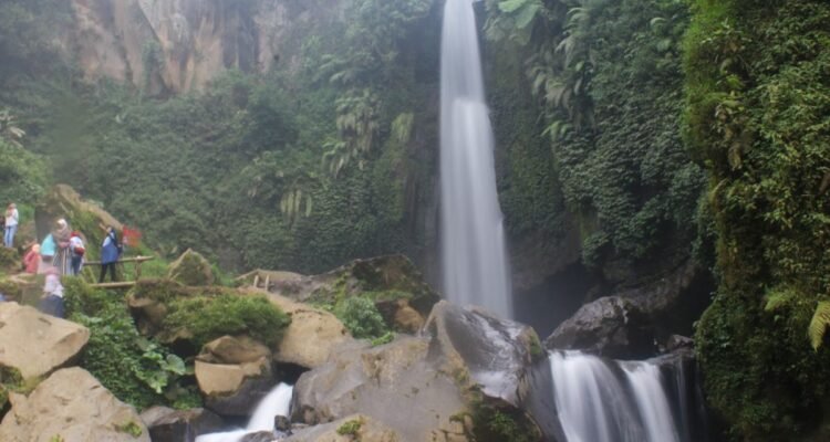 Air Terjun Air Terjun