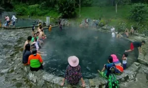 Pemandian Air Panas Terkenal di Indonesia, Wisata Hangat yang Bikin Badan Rileks