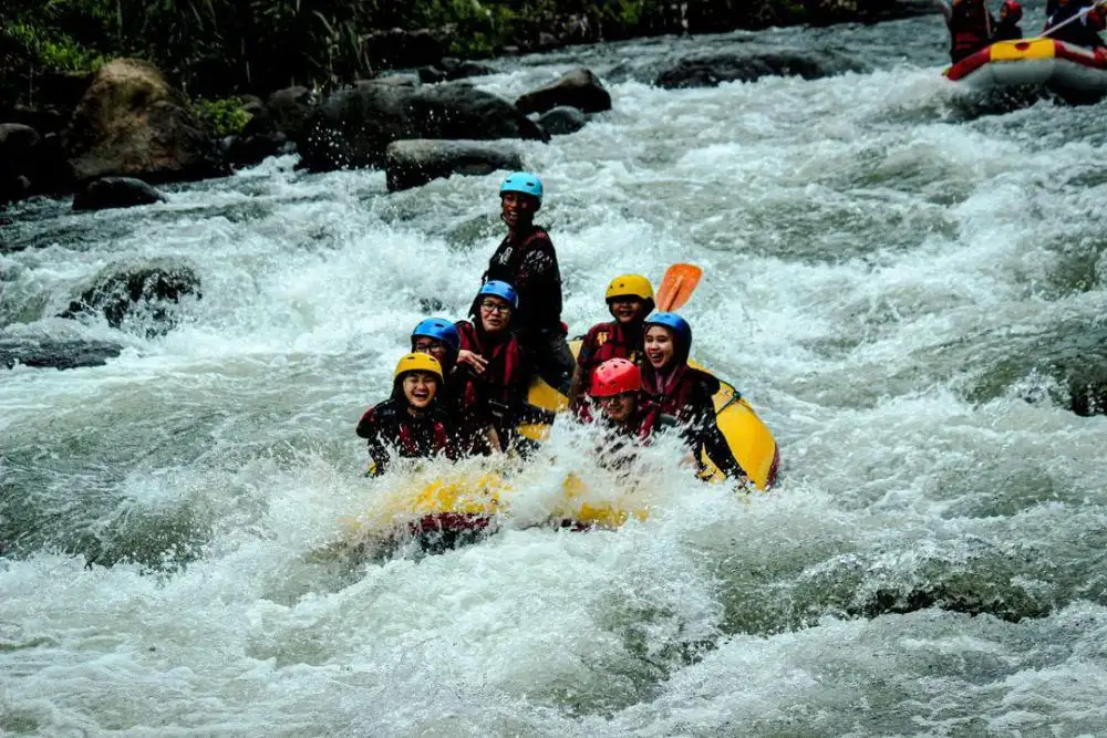 Wisata Arung Jeram, Petualangan Air Deras yang Bikin Liburan Lebih Hidup